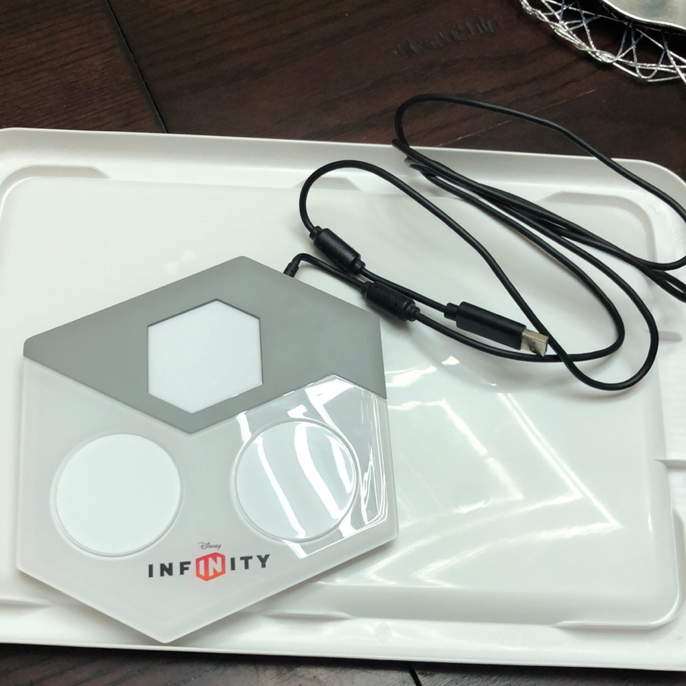 Disney Infinity Portal Base Pad Model Inf-8032385.